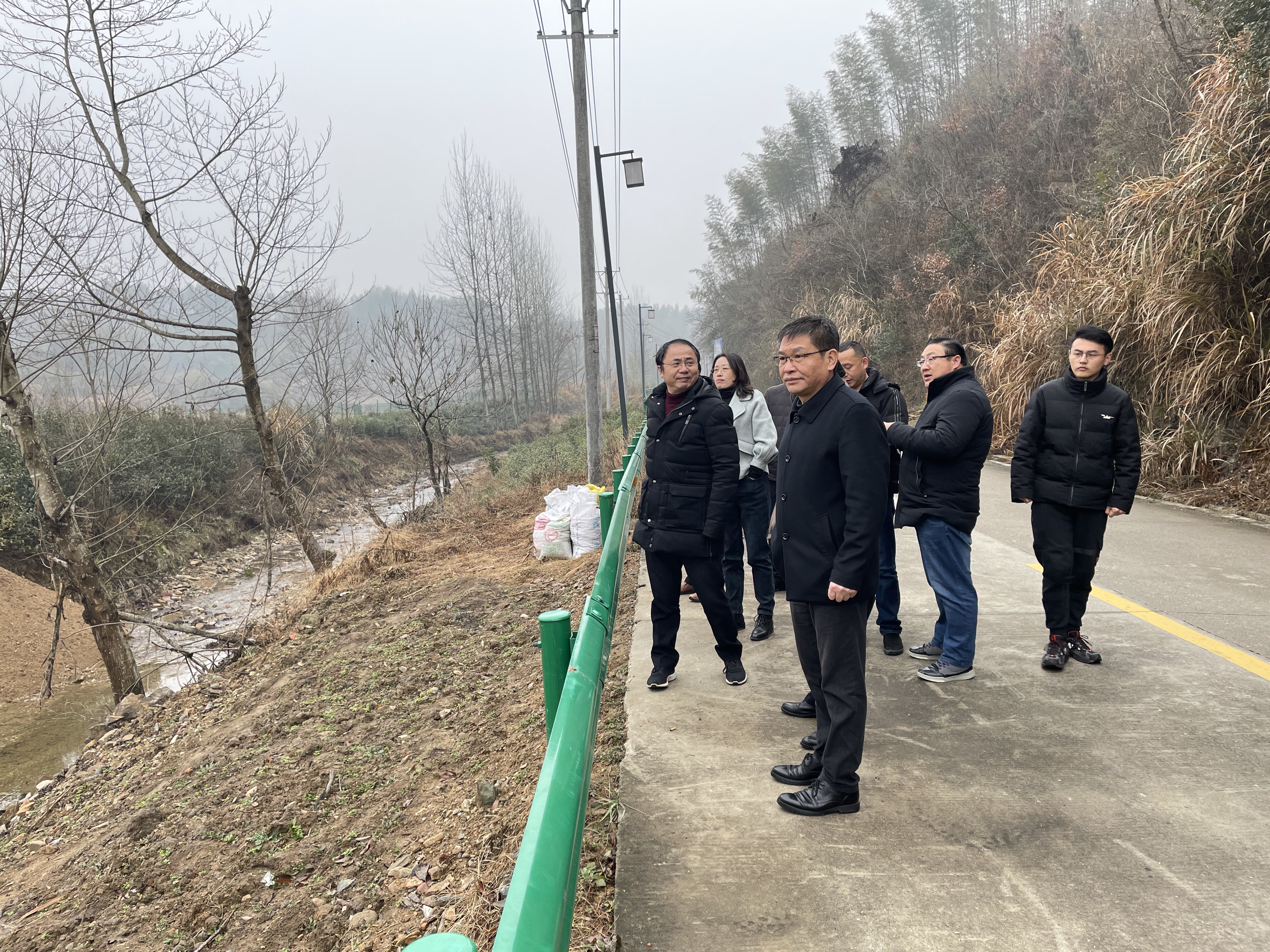 王光軍現場調度舞旗河清淤二期工程